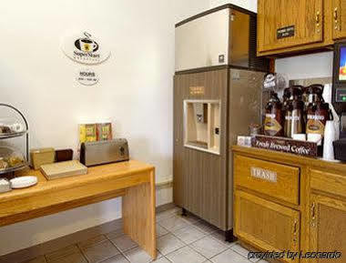Super 8 By Wyndham Glendive Hotel Eksteriør billede